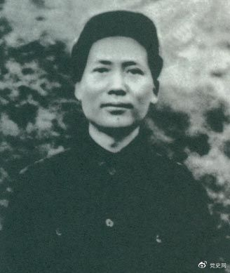 1936年12月,毛澤東就(jiù)任中央革命軍事委員會主席。這(zhè)是(shì)1936年的(de)毛澤東。