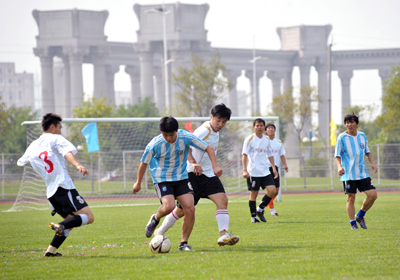 3、年中超足球排行榜前五名是：上海海港、上海申花、成都蓉城、天津津门虎和山东泰山-第3张图片-足球直播_足球免费在线高清直播_足球视频在线观看无插件-24直播网